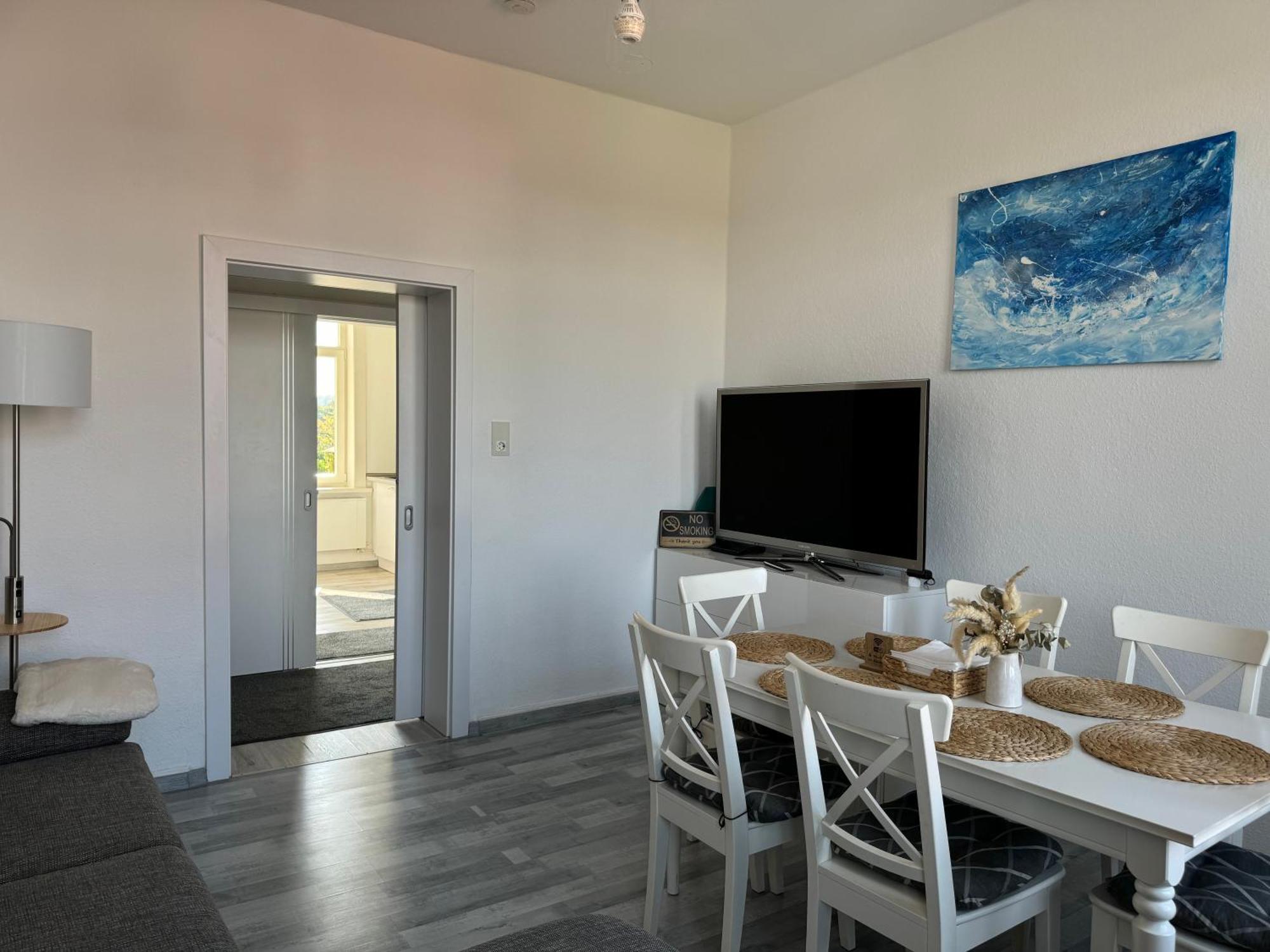 Moderne 4 Zimmer Apartment Mit Bergblick Stadtzentrum Contactless Check-In Герден Экстерьер фото